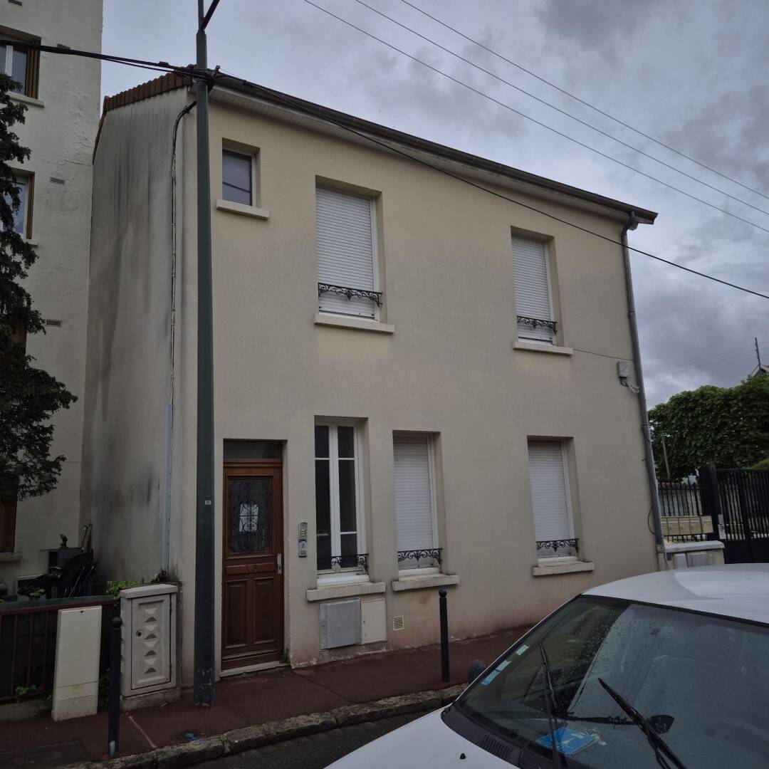 Maison à louer, 25m², SAINT MAUR DES FOSSES