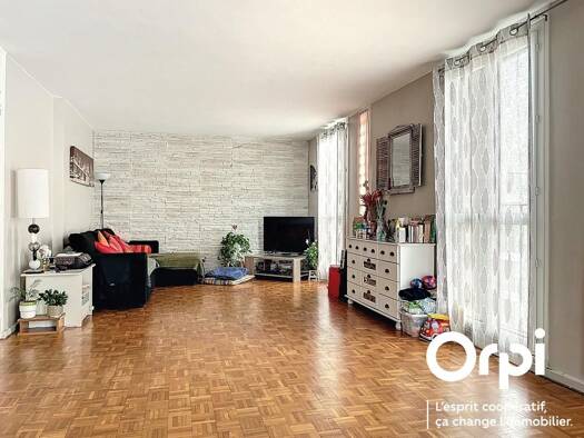 Appartement à vendre 359 000 € 5 pièces 4 chambres 110,09 m² Étage 8/8 Ferrandière Maisons-Neuves Villeurbanne 69100