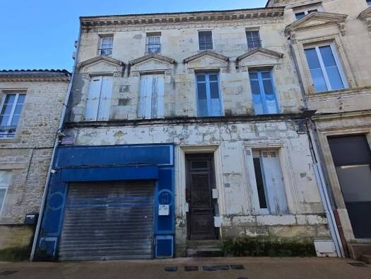 Immeuble à vendre 140 000 € 150 m² Lesparre-Médoc 33340
