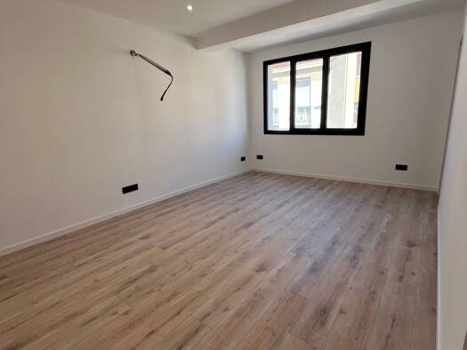 Appartement à vendre - Première occupation 179 000 € 2 pièces 1 chambre 34,28 m² Étage 2/2 La Conception Marseille 5ème arrondissement 13005