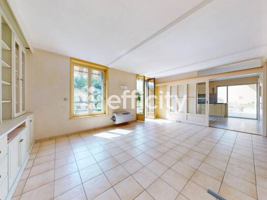 Maison de ville à vendre 480 000 € 8 pièces 5 chambres 181 m² 318 m² de terrain Vassieux Caluire-et-Cuire 69300