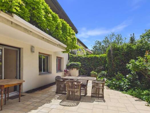 Maison à vendre 699 000 € 8 pièces 6 chambres 223 m² 610 m² de terrain Centre Ville Fresnes 94260