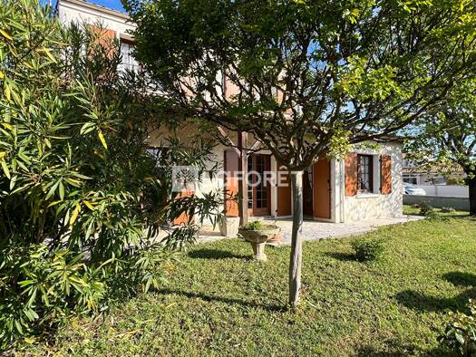 Maison à vendre 293 000 € 6 pièces 4 chambres 152 m² 620 m² de terrain Nord Ouest Saujon 17600