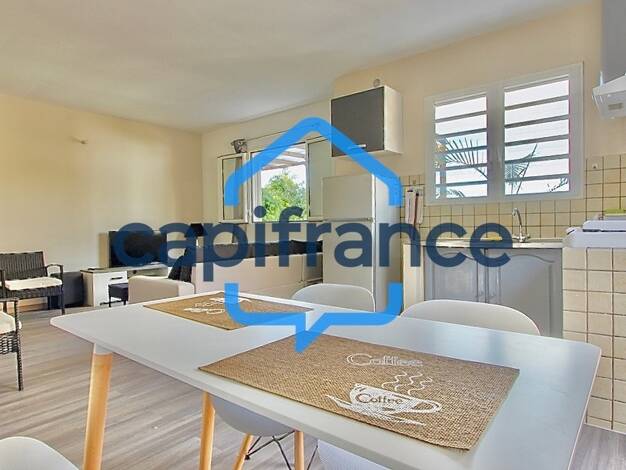 Maison de plain-pied à vendre 215 000 € 4 pièces 2 chambres 64 m² 540 m² de terrain La Rivière 97421