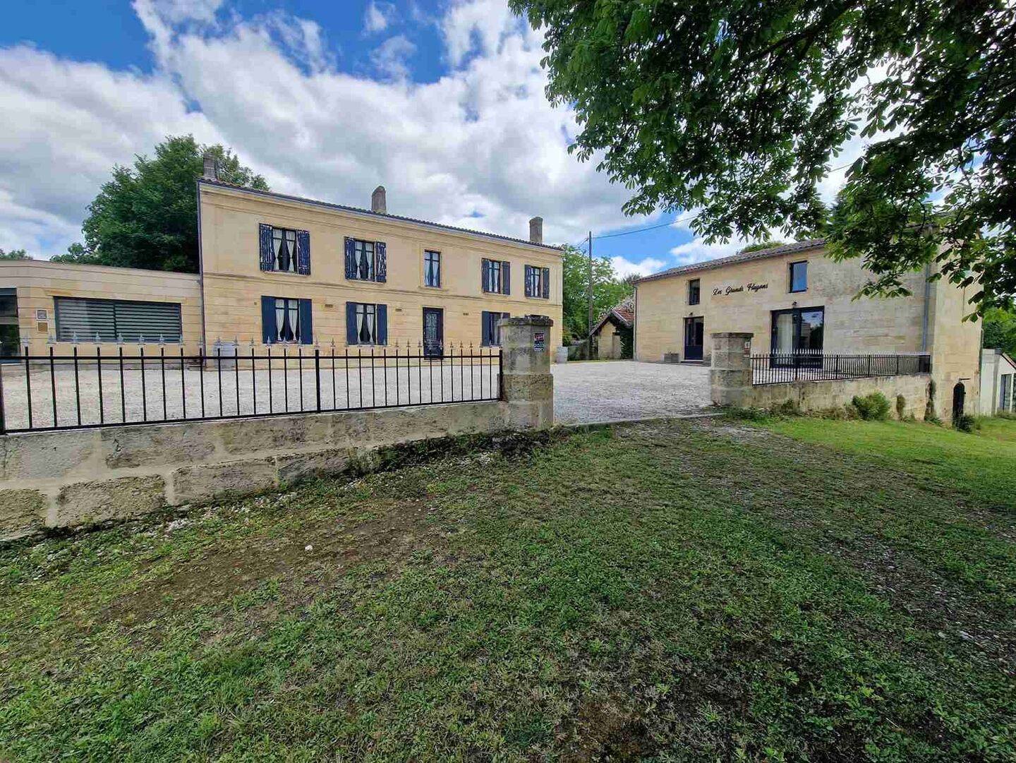Maison à vendre, 500m², PRIGNAC ET MARCAMPS