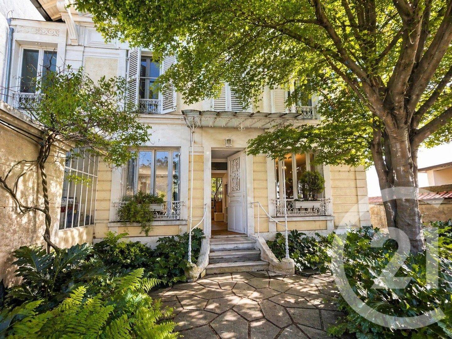 Maison à vendre, 142m², SAINT MAUR DES FOSSES