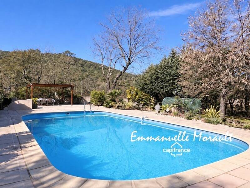 Maison à vendre, 105m², BAGNOLS EN FORET