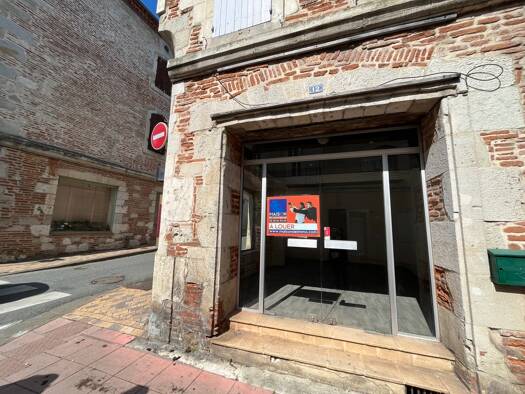 Local commercial à louer 350 € 35 m² de surface de vente Saint Etienne Villeneuve-sur-Lot 47300