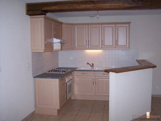 Maison à louer 895 € 5 pièces 4 chambres 120 m² Meyrieu-les-Etangs 38440