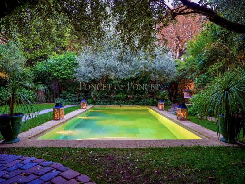 Maison à vendre, 1850m², NIMES