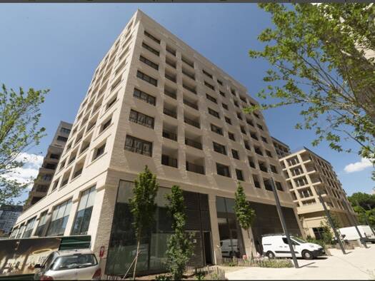 Appartement à louer 1 449 € 4 pièces 3 chambres 83 m² 2ème étage Bobigny 93000