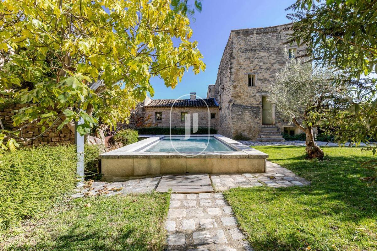 Maison à vendre, 335m², SAINT MARTIN DE CASTILLON