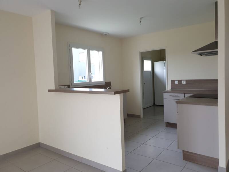 Maison à louer, 101m², VOUNEUIL SOUS BIARD