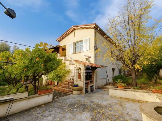 Maison à vendre 649 000 € 7 pièces 5 chambres 175 m² 544 m² de terrain Maurice Jeanpierre Le Cannet 06110
