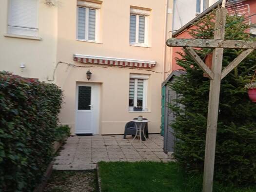 Maison à louer 610 € 3 pièces 2 chambres 47 m² Centre Bolbec 76210