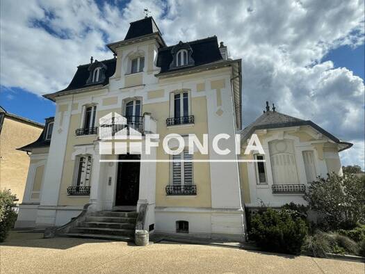 Appartement à louer 1 804 € 6 pièces 3 chambres 114 m² RDC Les Deux Vallées Brunoy 91800