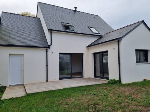 Maison à louer 1 500 € 5 pièces 4 chambres 110 m² Arzon 56640