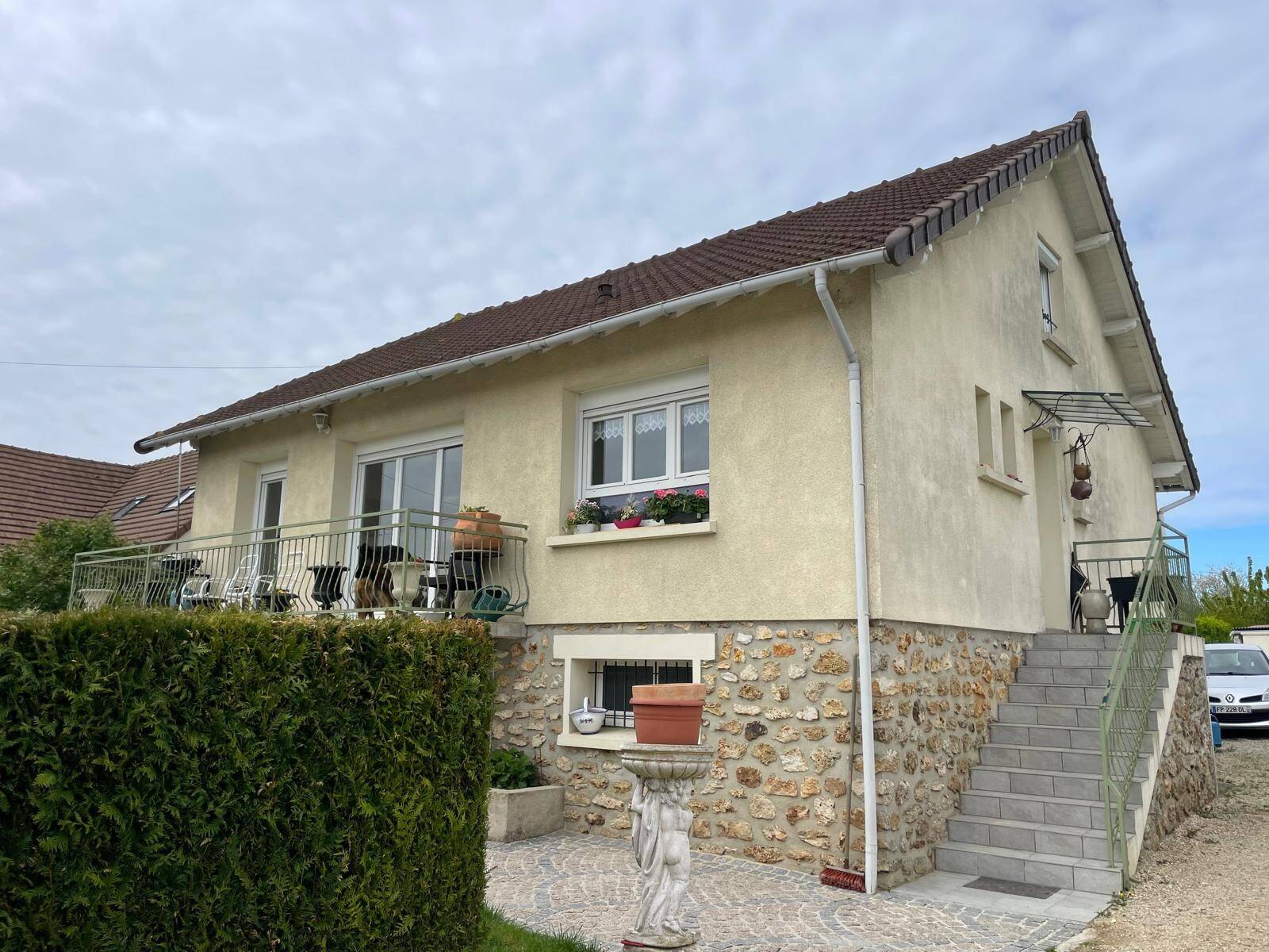 Maison à vendre, 125m², FAREMOUTIERS