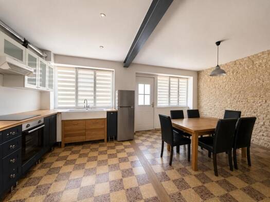 Maison de ville à vendre 105 000 € 4 pièces 2 chambres 87 m² 1 m² de terrain Bessy-sur-Cure 89270