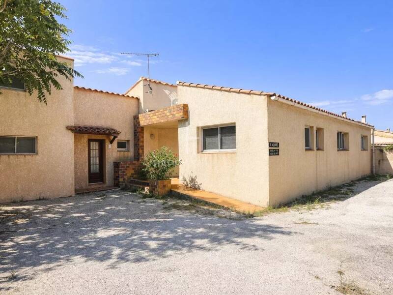 Maison à vendre, 185m², MOURIES