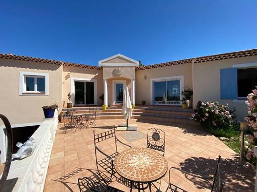 Villa à vendre 995 000 € 6 pièces 4 chambres 207 m² 5 098 m² de terrain Étang de l'Olivier-Domaine de Sulauze Istres 13800