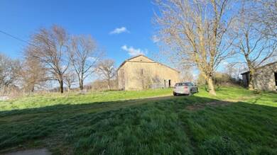 Maison à vendre 223 500 € 6 pièces 4 chambres 600 m² 19 999 m² de terrain Réalmont 81120