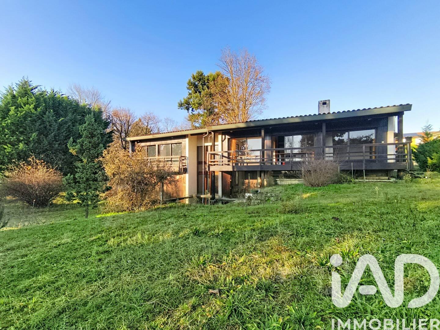 Maison à vendre, 220m², MONTMERLE SUR SAONE