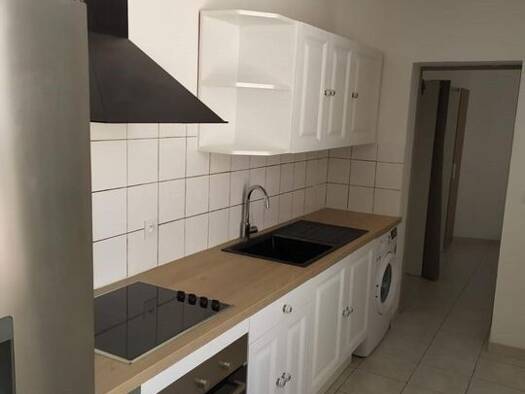 Appartement à louer 660 € 3 pièces 2 chambres 63 m² Ancien Hôpital Béziers 34500