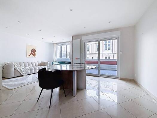 Duplex à vendre 199 500 € 3 pièces 2 chambres 89,5 m² RDC Centre-Victoire Dunkerque 59140