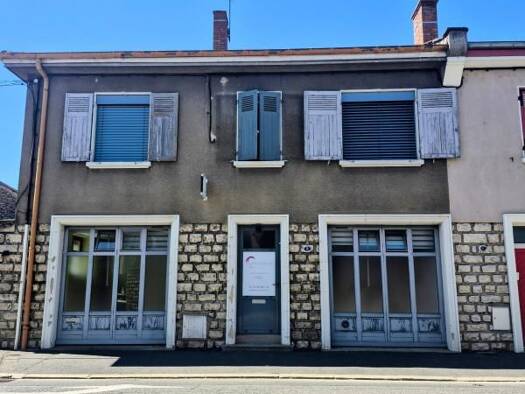 Local commercial à vendre 360 000 € 117 m² de surface de vente Anse 69400