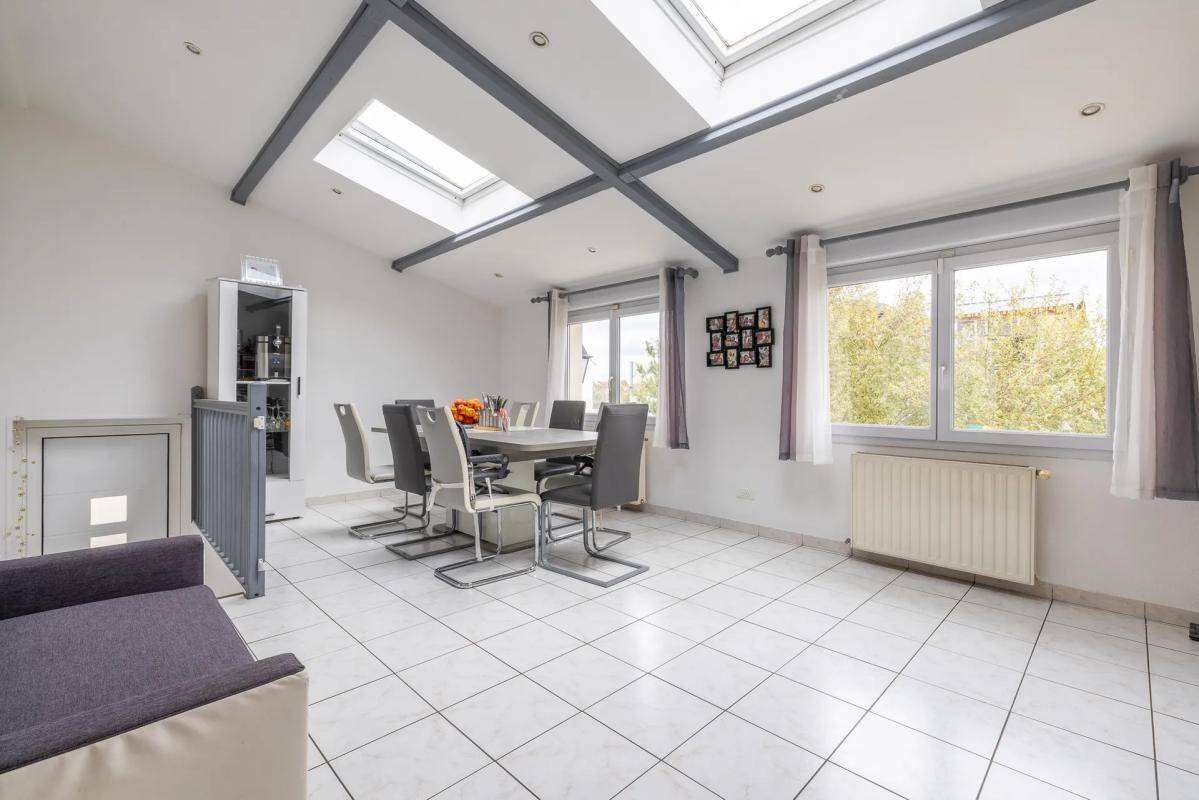 Maison à vendre, 131m², COMBS LA VILLE