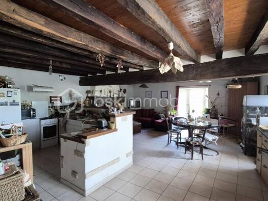 Maison à vendre 125 000 € 5 pièces 3 chambres 129 m² Chizé 79170