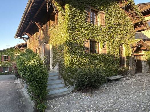 Maison à vendre 990 000 € 10 pièces 7 chambres 178,52 m² Yvoire 74140