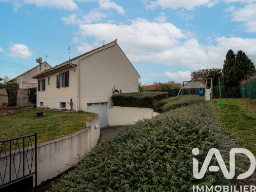 Maison de plain-pied à vendre 270 000 € 4 pièces 3 chambres 116 m² 465 m² de terrain Barcy 77910