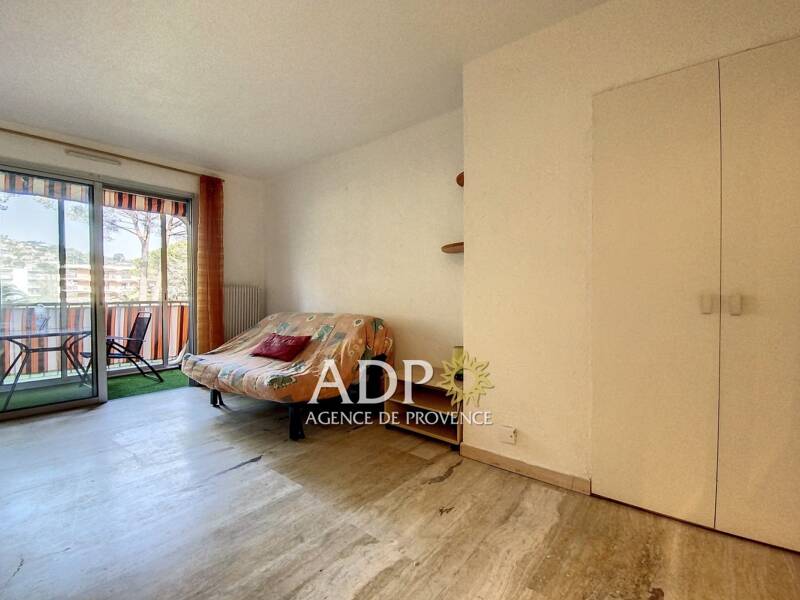 Maison à louer, 21m², MANDELIEU LA NAPOULE