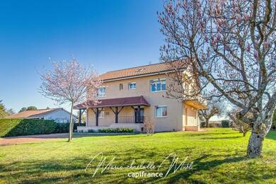Maison à vendre 270 000 € 7 pièces 6 chambres 174 m² Reyssouze 01190
