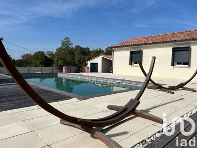 Maison à vendre 400 000 € 6 pièces 5 chambres 210 m² 5 500 m² de terrain Bonzac 33910