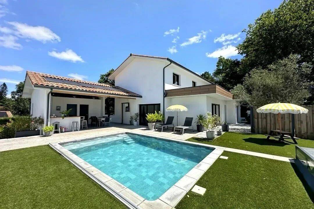 Maison à vendre, 202m², SAINT MARTIN DE HINX
