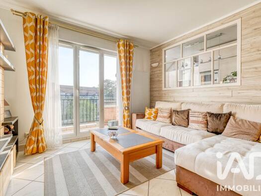 Appartement à vendre 286 000 € 3 pièces 2 chambres 70 m² Étage 2/2 Centre Sud Claye-Souilly 77410