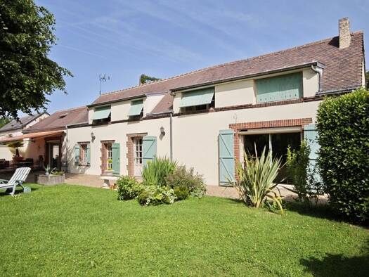 Maison à vendre 235 000 € 5 pièces 3 chambres 162,04 m² 1 167 m² de terrain Brou 28160