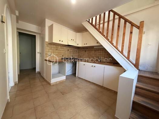 Maison de ville à vendre 189 900 € 4 pièces 3 chambres 57 m² Est Nord Ouest Sud Émerainville 77184
