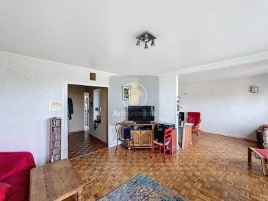 Appartement à vendre 230 000 € 5 pièces 3 chambres 88,4 m² Dernier étage, Étage 3/3 La Gare Villecresnes 94440