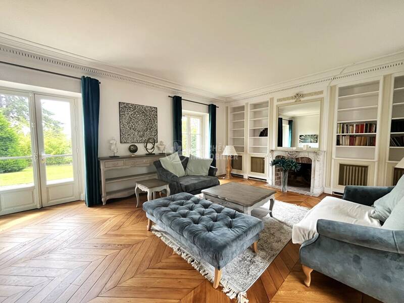 Maison à louer, 320m², LE CHESNAY