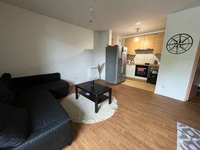 Appartement à vendre 204 500 € 3 pièces 2 chambres 61,8 m² RDC Le Bourg et le Hameaux Plaisir 78370