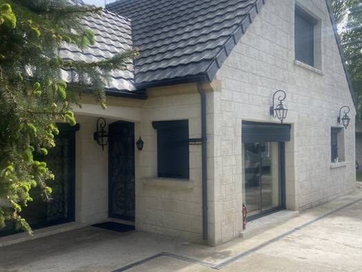 Maison à vendre 629 000 € 5 pièces 3 chambres 144 m² 914 m² de terrain Villevaudé 77410
