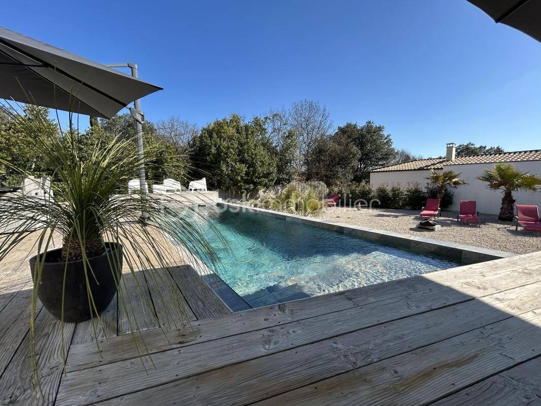Maison à vendre, 145m², SAINT MARTIN DE LONDRES
