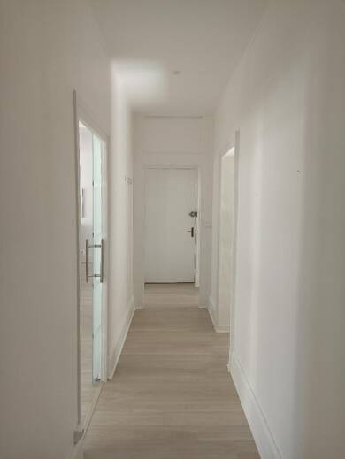 Appartement à louer 940 € 4 pièces 2 chambres 97,3 m² Étage 2/1 Hôtel de Ville Vichy 03200