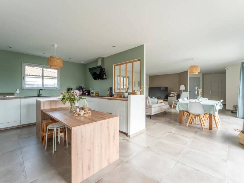Maison à vendre, 196m², CAMBLANES ET MEYNAC