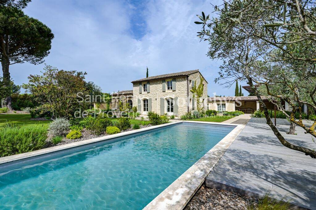 Maison à vendre, 260m², EYGALIERES