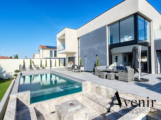 Maison à vendre - Première occupation 1 350 000 € 8 pièces 5 chambres 322 m² 650 m² de terrain Charpieu Décines-Charpieu 69150